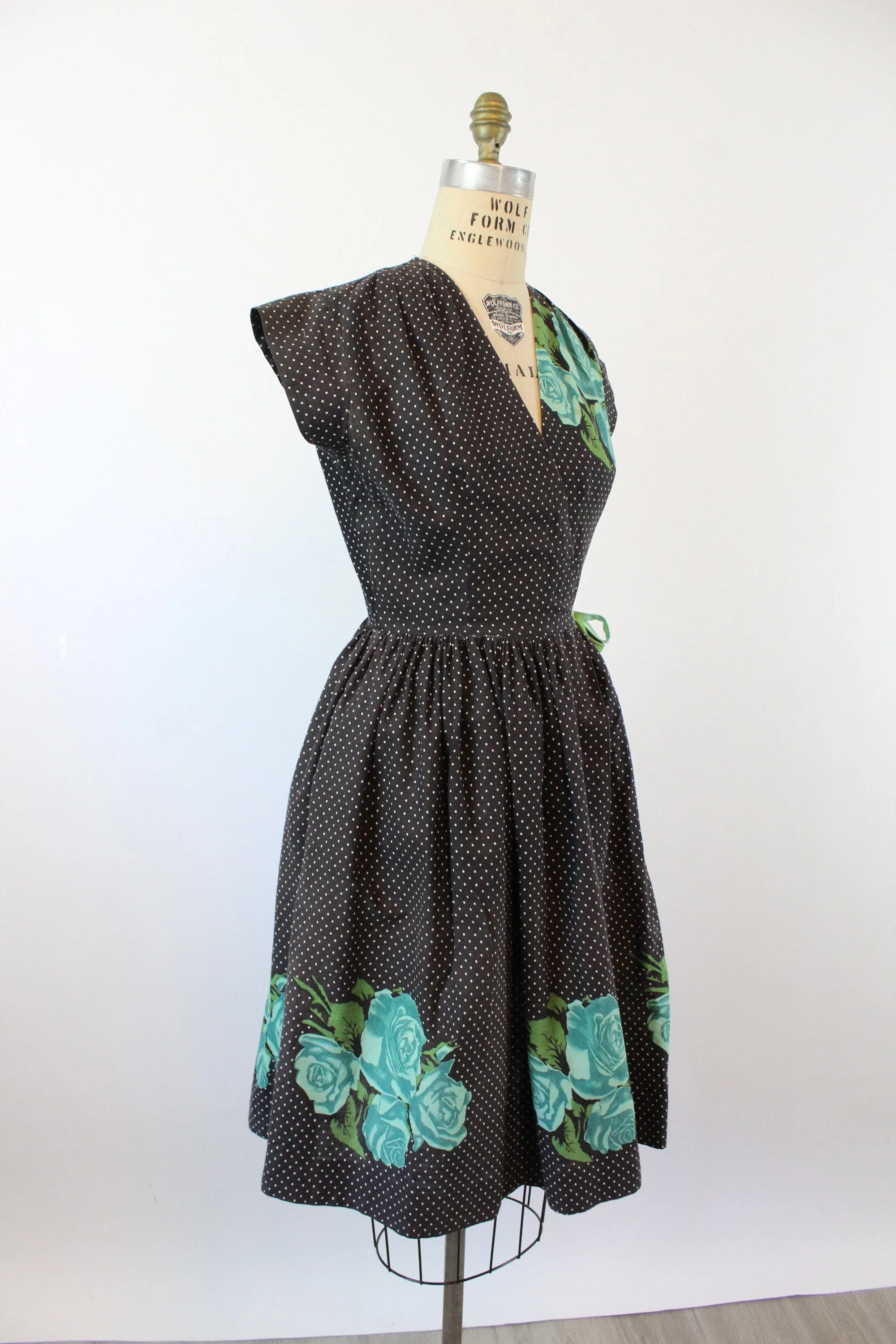 1950s Mode O' Day ROSE WRAP dress small | new spring