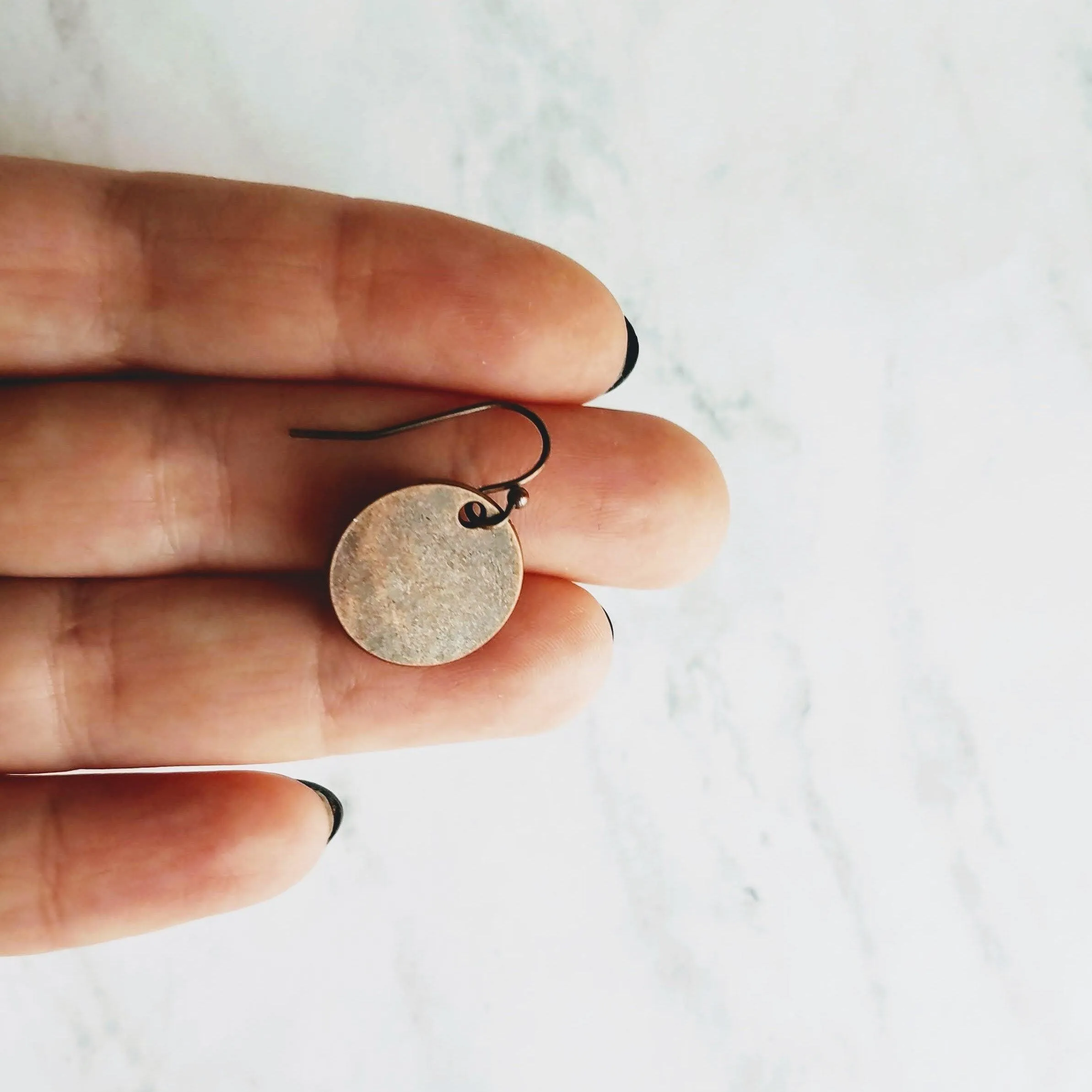Copper Disk Earrings, aged copper earring, copper circle earring, flat circle earring, small copper disk earring antique copper disk earring