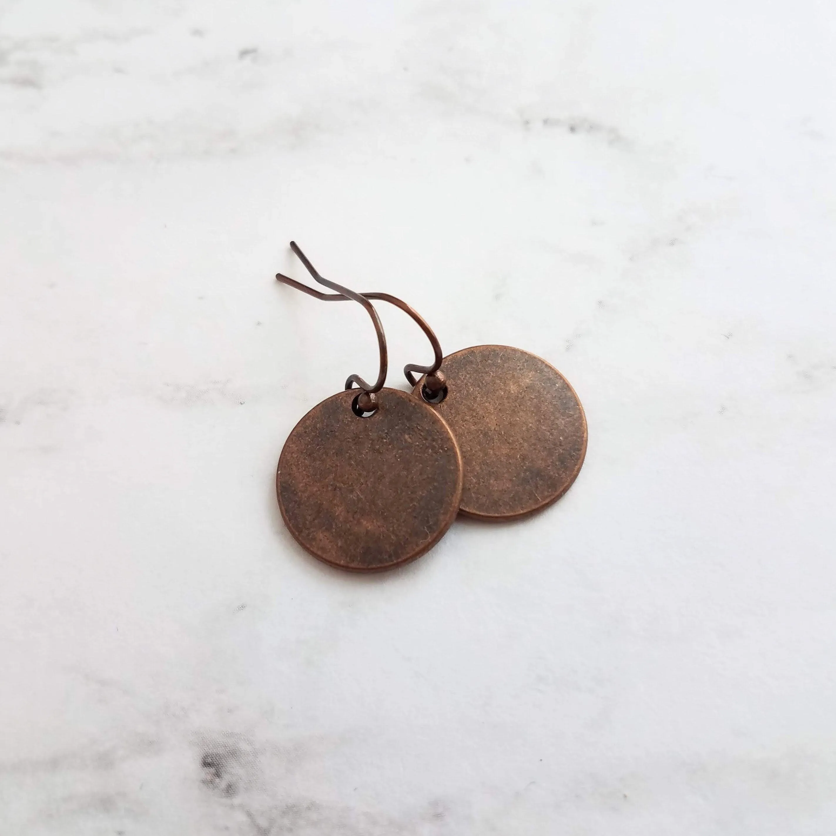 Copper Disk Earrings, aged copper earring, copper circle earring, flat circle earring, small copper disk earring antique copper disk earring