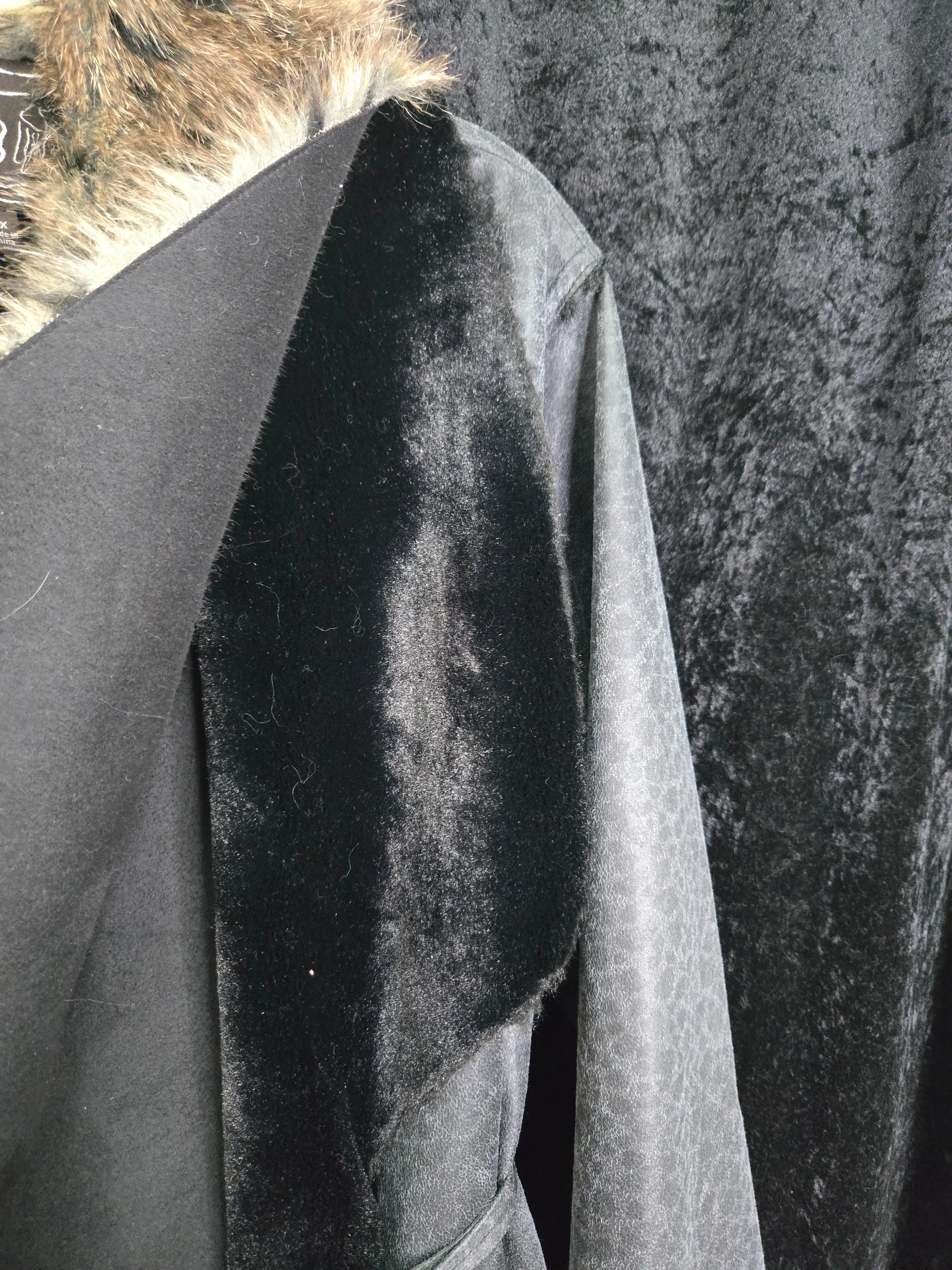FALCHI Size 1X Coat