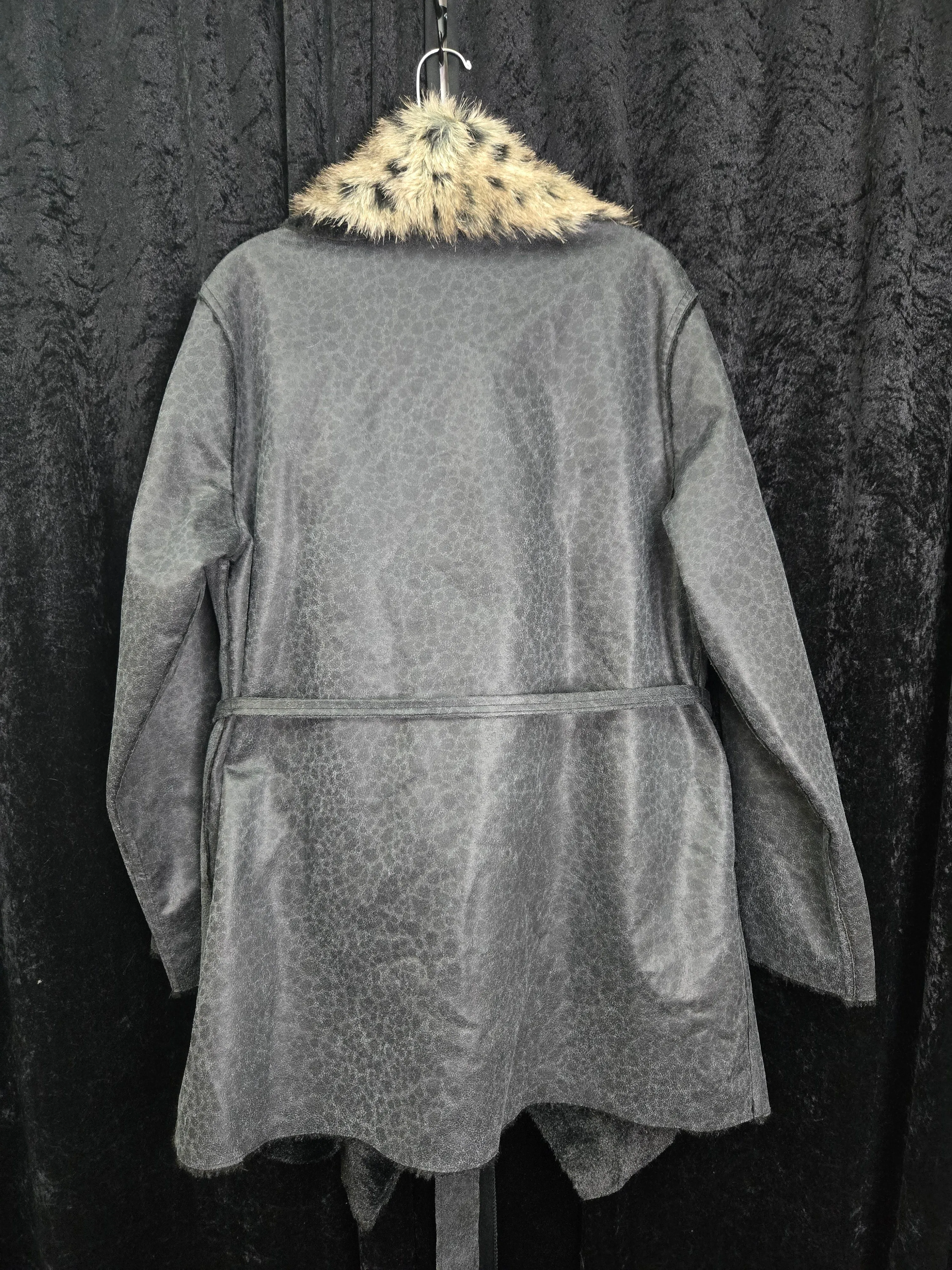FALCHI Size 1X Coat