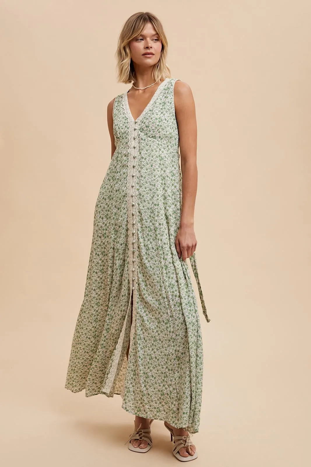 FLORAL LACE SLEEVELESS BUTTON DOWN MAXI