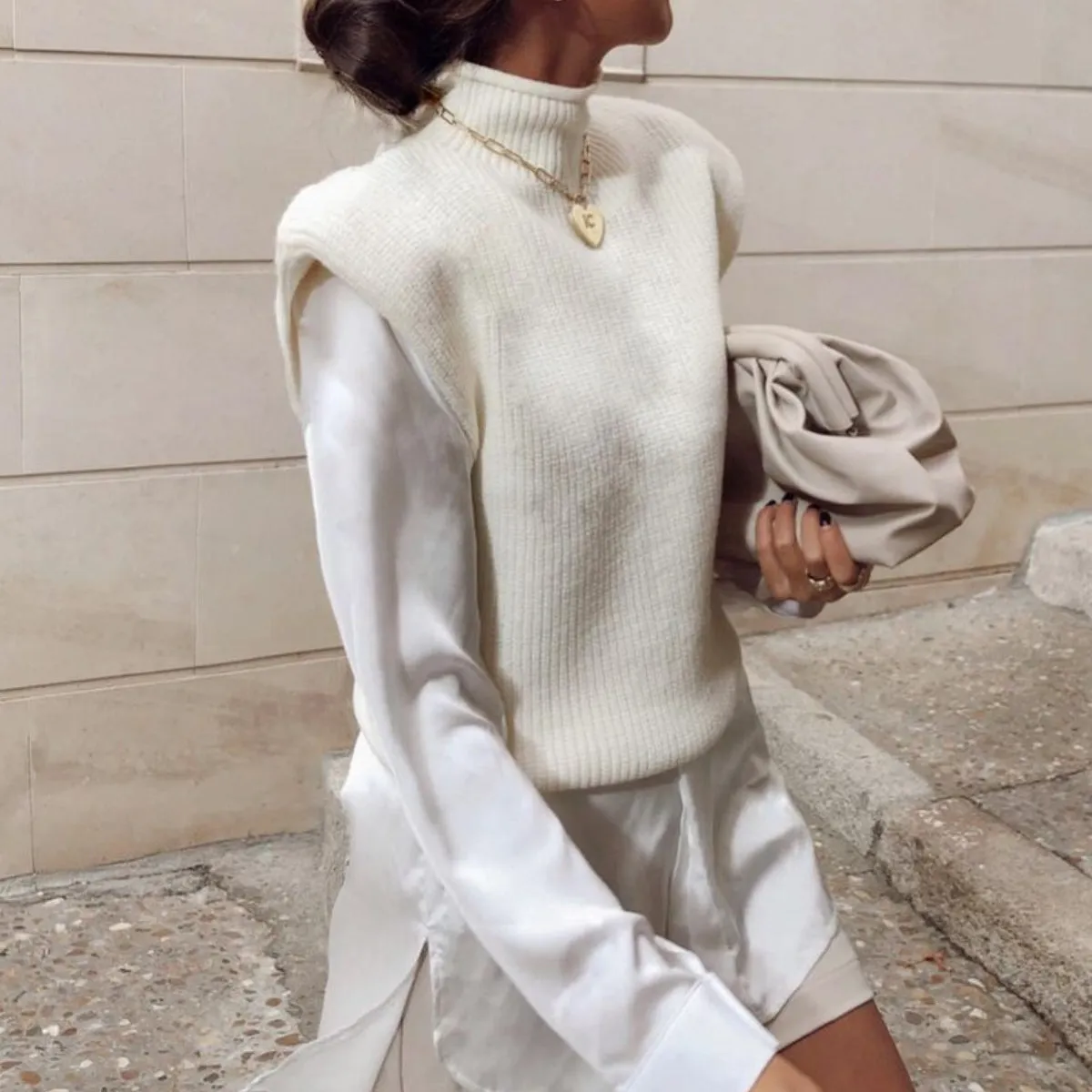 High-collared Shoulder Padded Pads Sleeveless Sweater