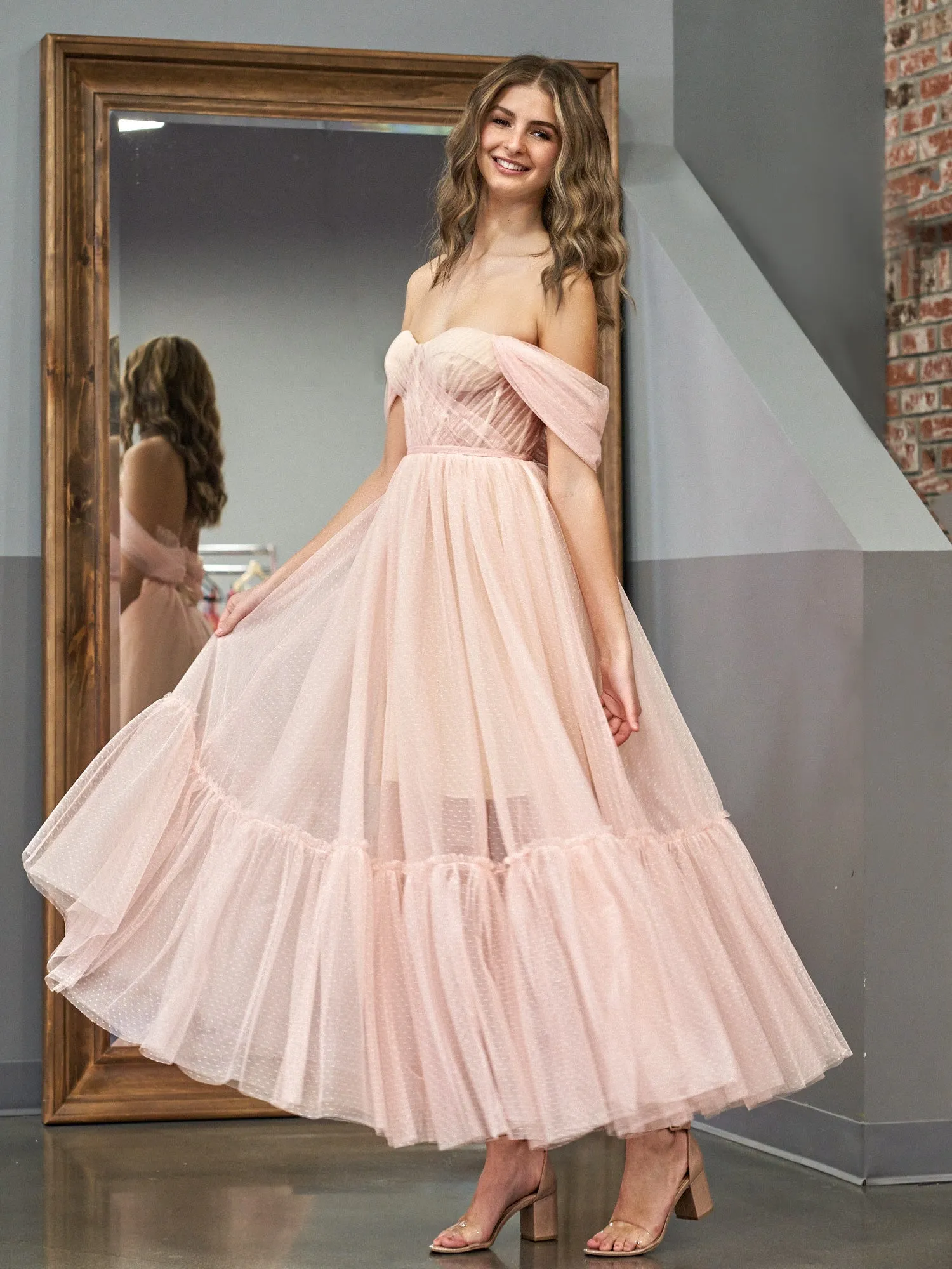 Roycebridal Nova | A-Line Rose Pink Tulle Sweetheart Tea-Length Prom Dress