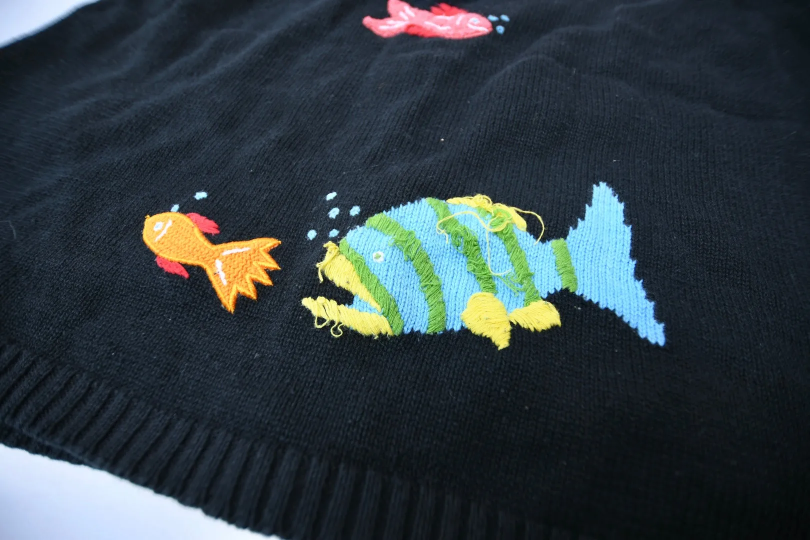 Vintage Belle Pointe Fish Shortsleeved Knitwear Sweater