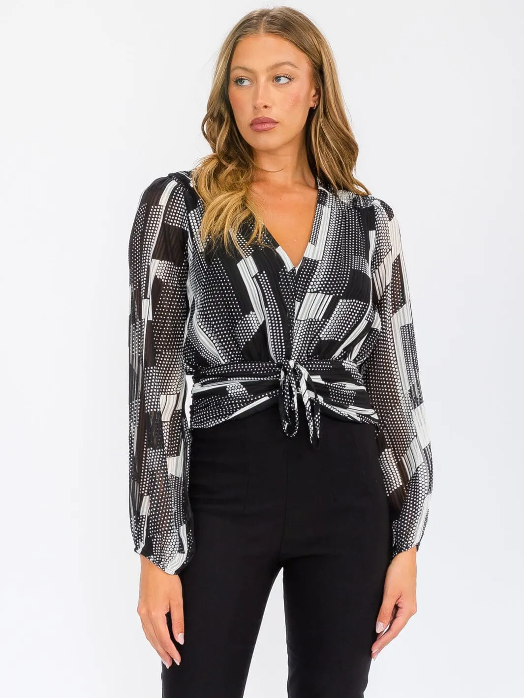 WOMEN'S LONG SLEEVE V-NECK FRONT RUCHED PRINTED BLOUSE TOP