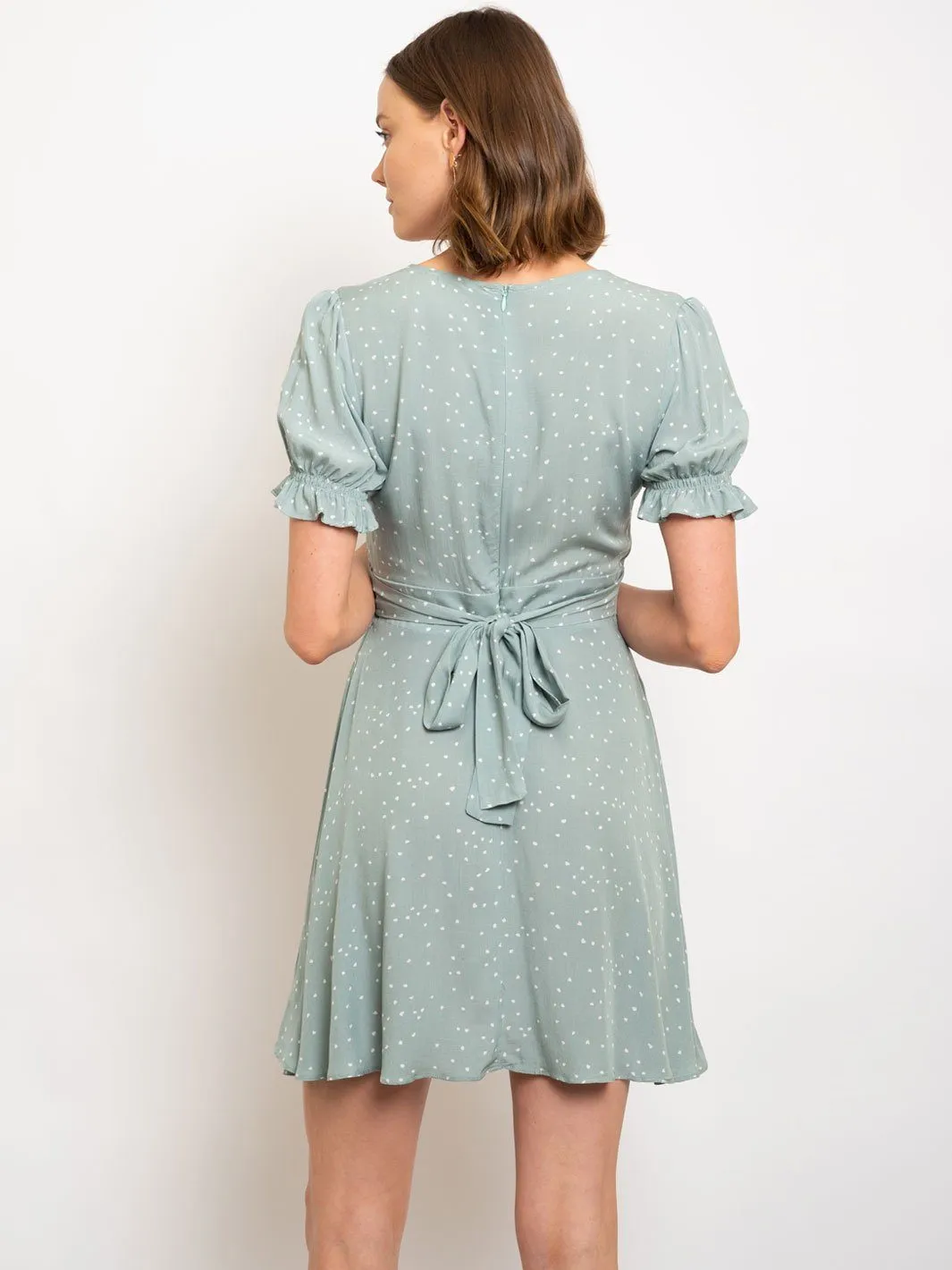 WOMEN'S RUFFLED SLEEVE BABYDOLL WITH BUTTON ACCENT DRESS