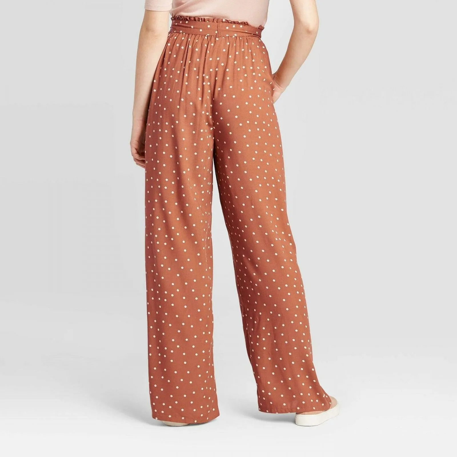 Xhilaration Women's Mid Rise Belted Wide Leg Soft Pants